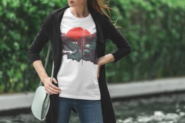 Free Urban T-Shirt Mockup