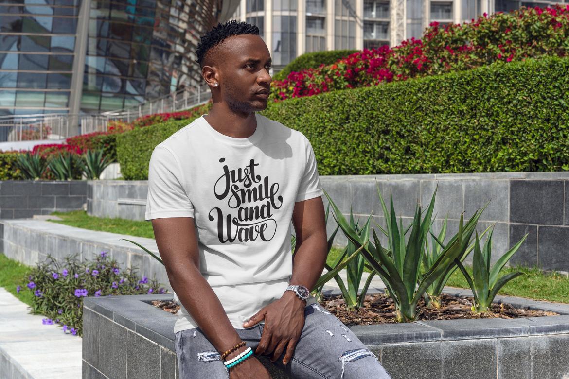 T-Shirt MockUp African Men