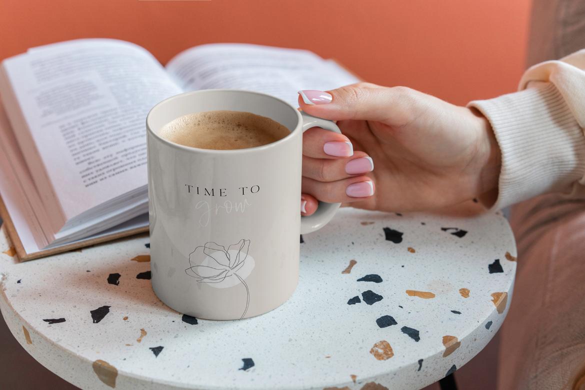 Mug MockUp Lifestyle Set