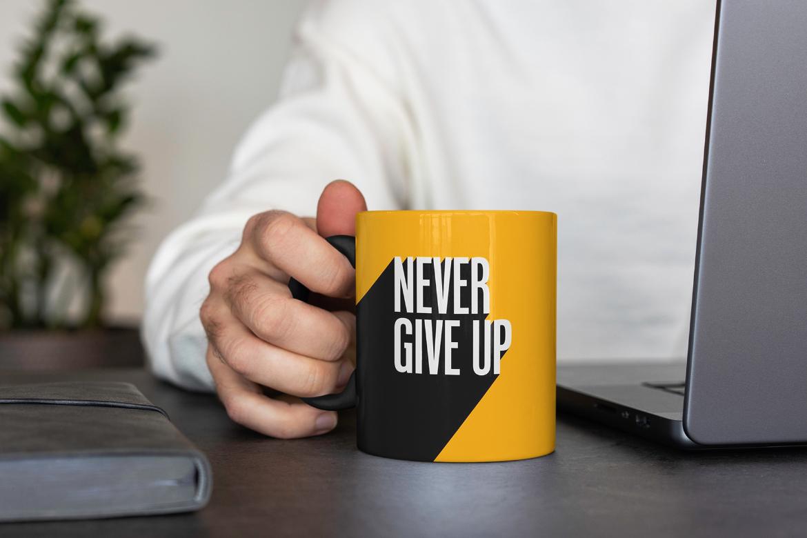 Mug MockUp Lifestyle Set