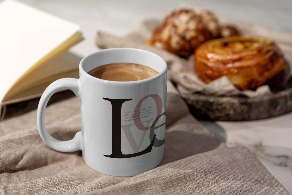 Mug MockUp Lifestyle Set
