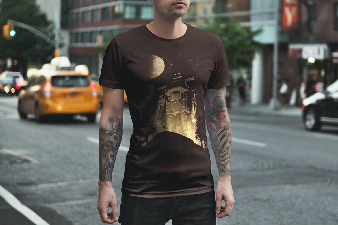 T-Shirt Mockup Male Model New York Scene 04