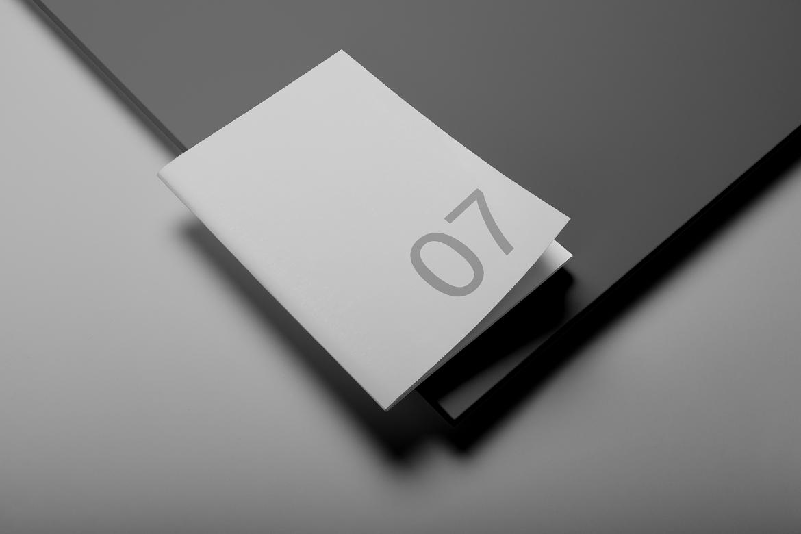 Brochure A4 Mockup Scene 07
