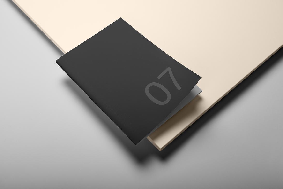 Brochure A4 Mockup Scene 07