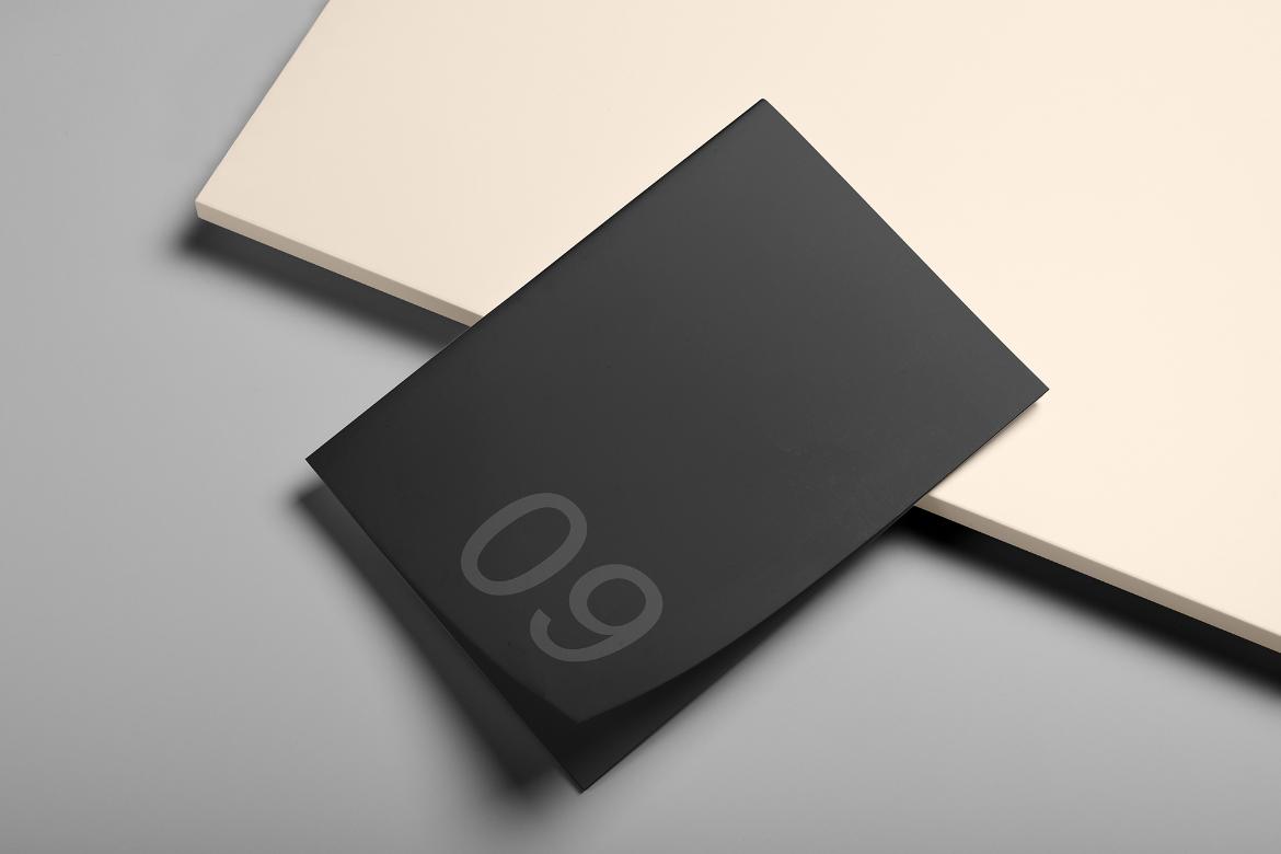 Brochure A4 Mockup Scene 09