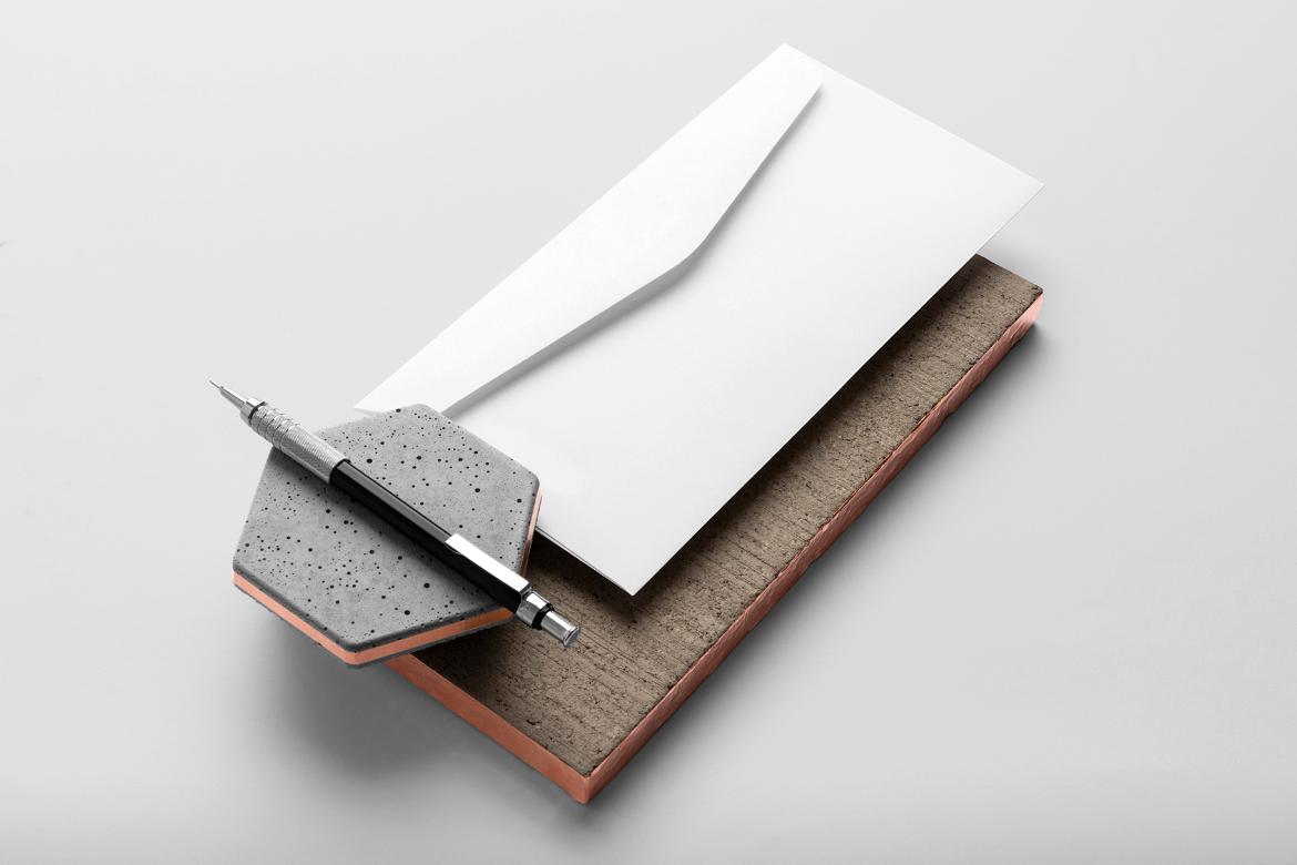 Geometria Envelope DL Branding Mockup Scene 08