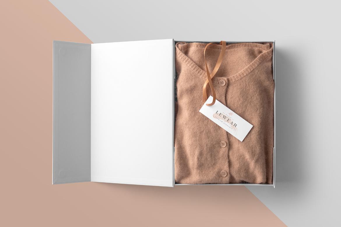 Packaging Apparel Tag Branding Mockup Scene 18