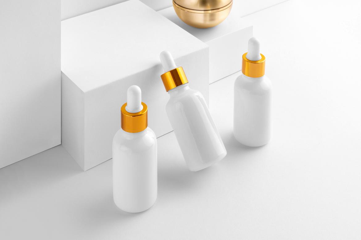 Serena Cosmetics Branding Mockup Scene 08
