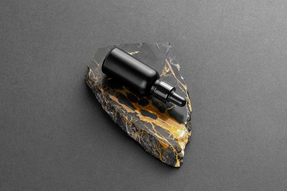 Eclipse Dropper Bottle Cosmetics Mockup Scene 16