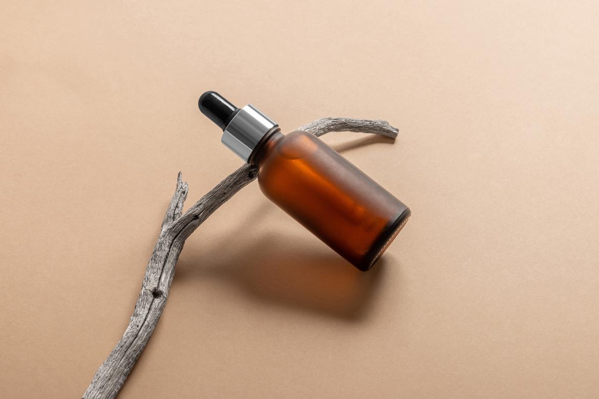 Natura Dropper Bottle Cosmetics Mockup Scene 19
