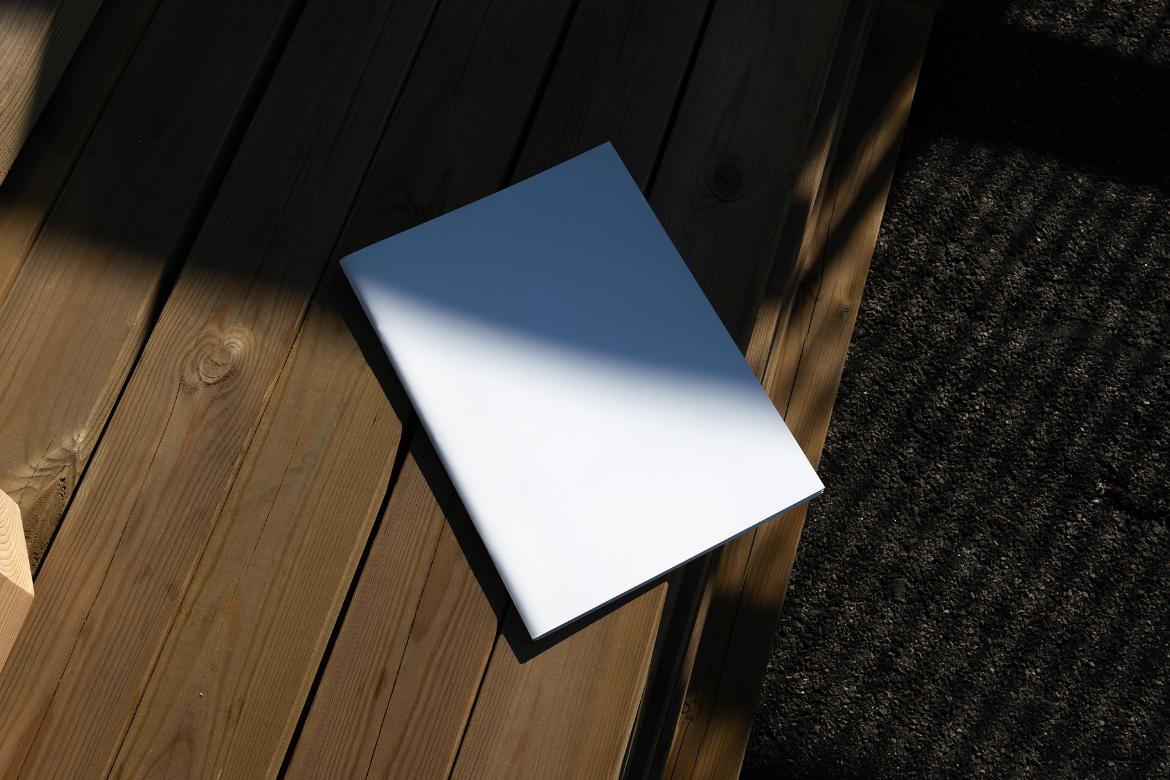 Brochure Branding Mockup Scene Raw-01-03