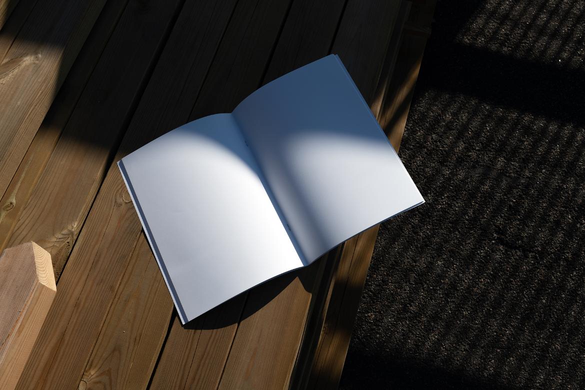Brochure Branding Mockup Scene Raw-01-04