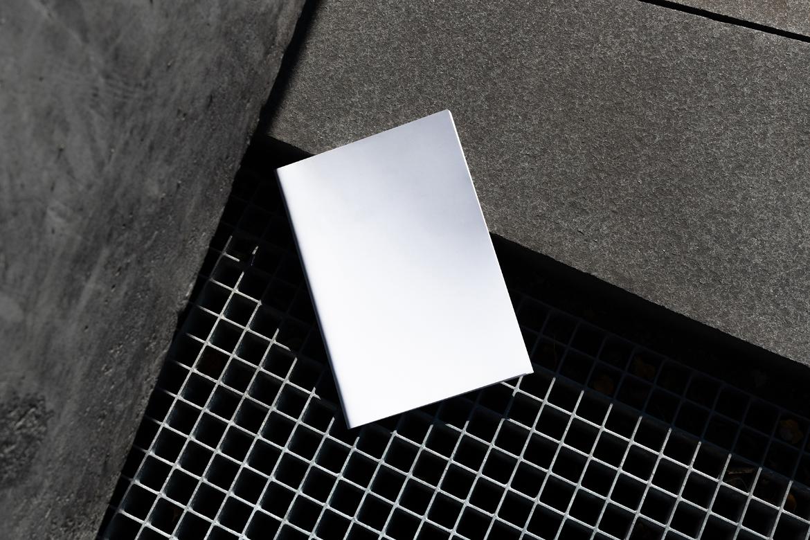 Brochure Branding Mockup Scene Raw-01-07