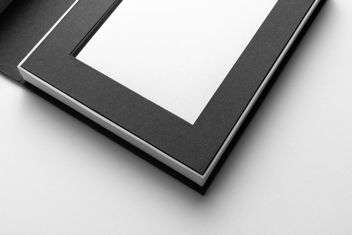 Core Branding Stationery Mockup Scene 07
