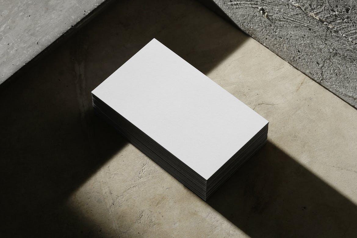 PM_BC Ø1 - Business Card Mockup