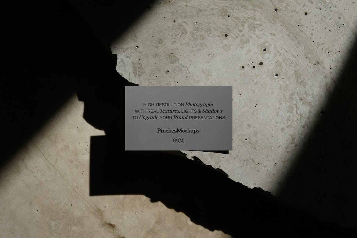 PM_BC Ø5 - Business Card Mockup