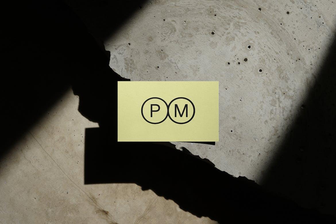 PM_BC Ø5 - Business Card Mockup