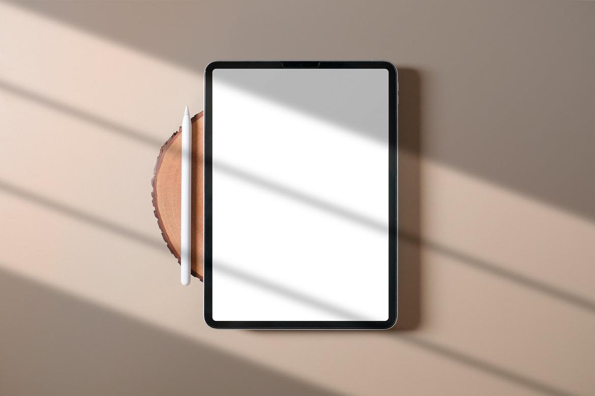 iPad Pro Photo Mockup #01