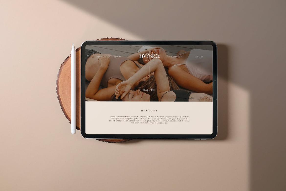 iPad Pro Photo Mockup #05