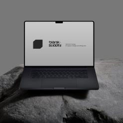 Macbook Mockup [Blank001]