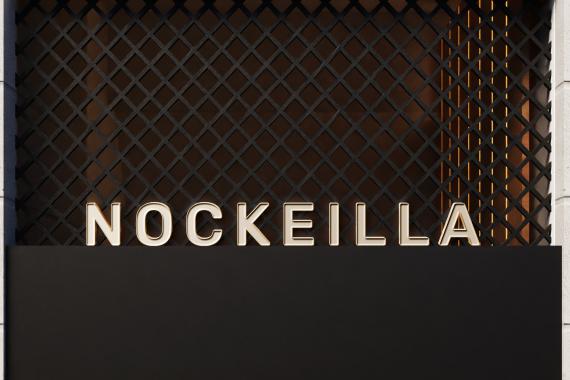Sign & storefront logo mockup