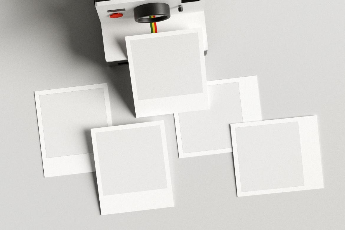 Polaroid Mockup