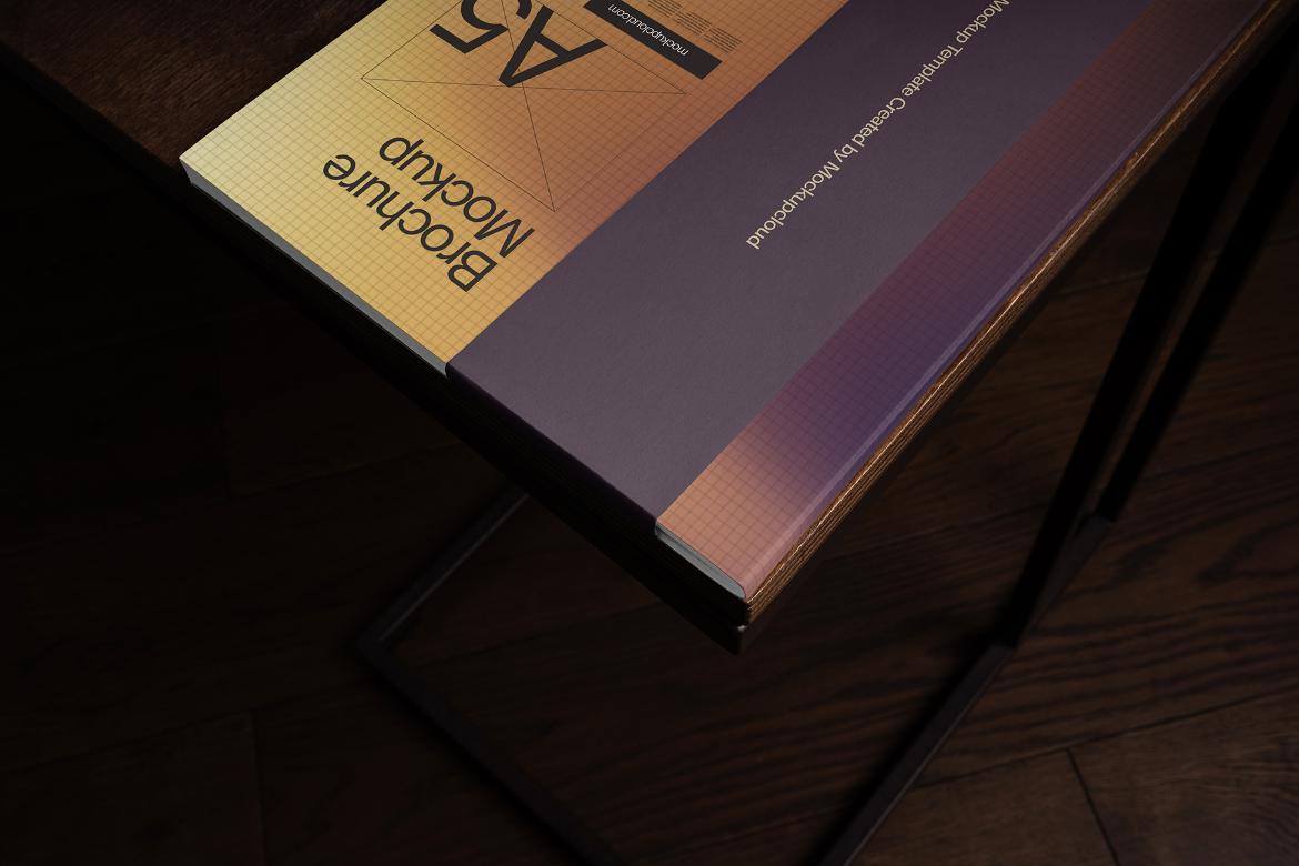 Brochure Mockup / Oak Series 01