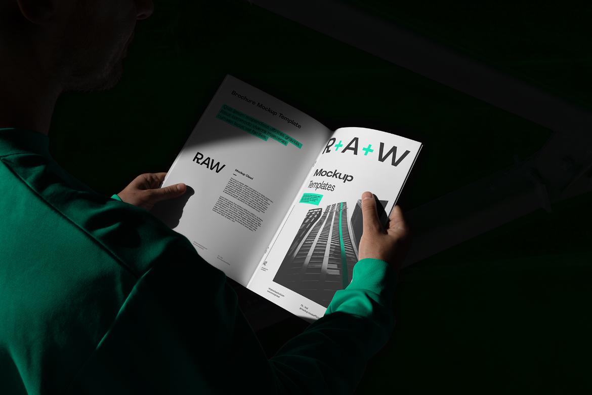Free Brochure Mockup / RAW Series