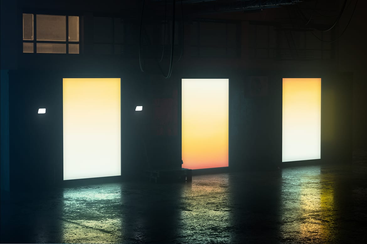  Screen Gallery Mockup Set 