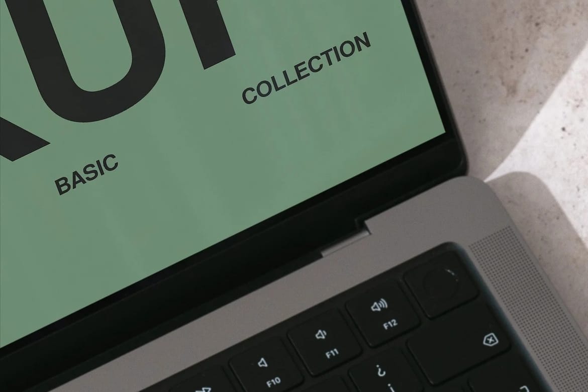 MacBook Mockup 05FM