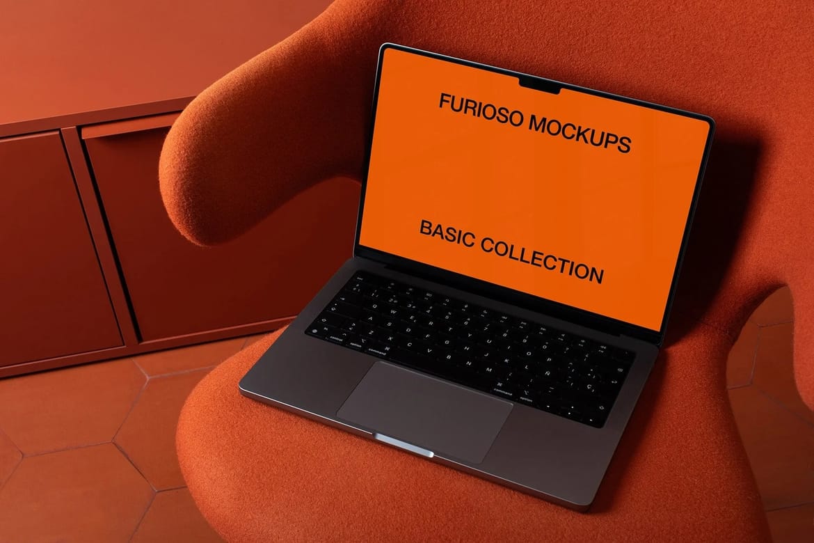 MacBook Mockup 03FM