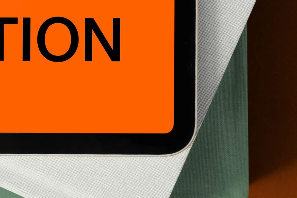 iPad Mockup 09FM