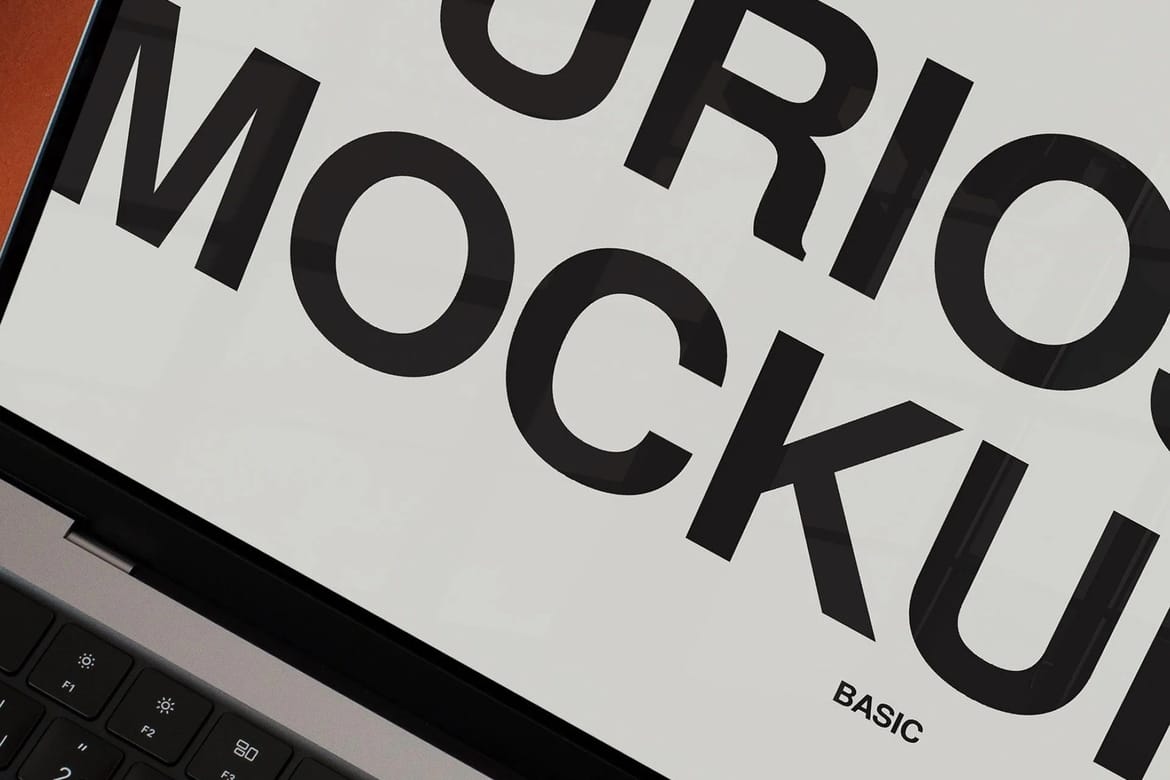 MacBook Mockup 09FM