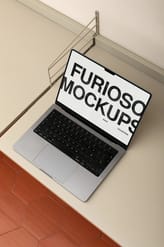 MacBook Mockup 10FM