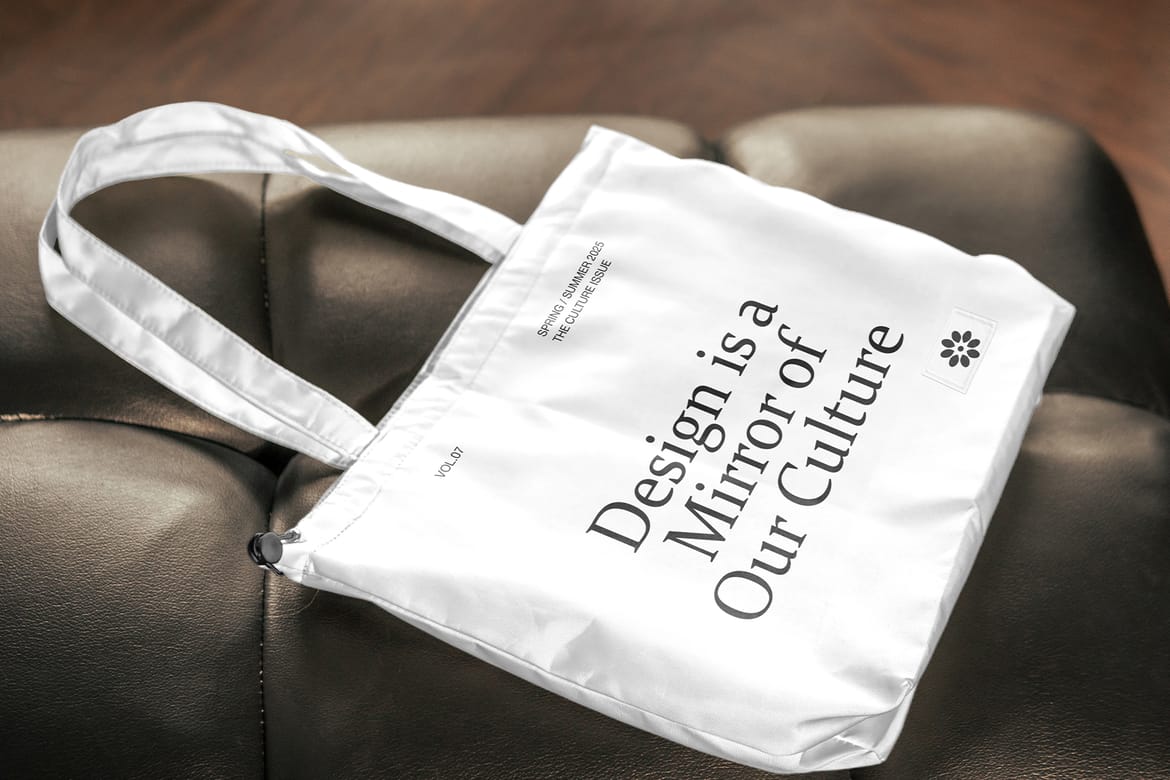 Totebag Mockup (No Model)