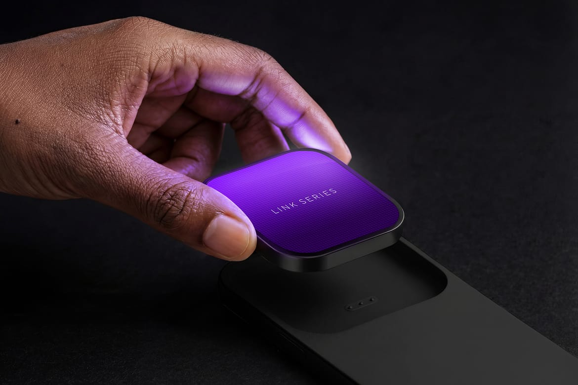 Smart Tech Device Mockups / Link Series