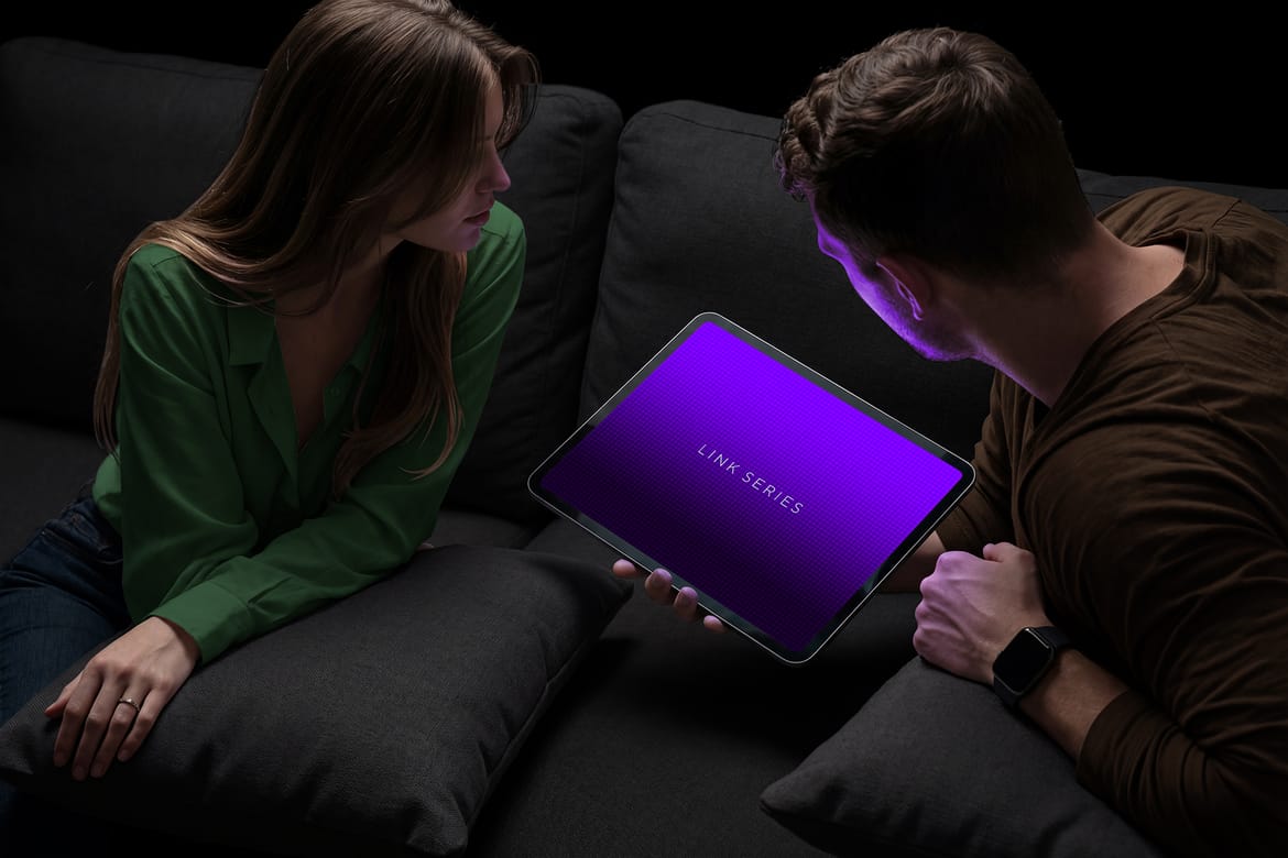 Smart Tech Device Mockups / Link Series