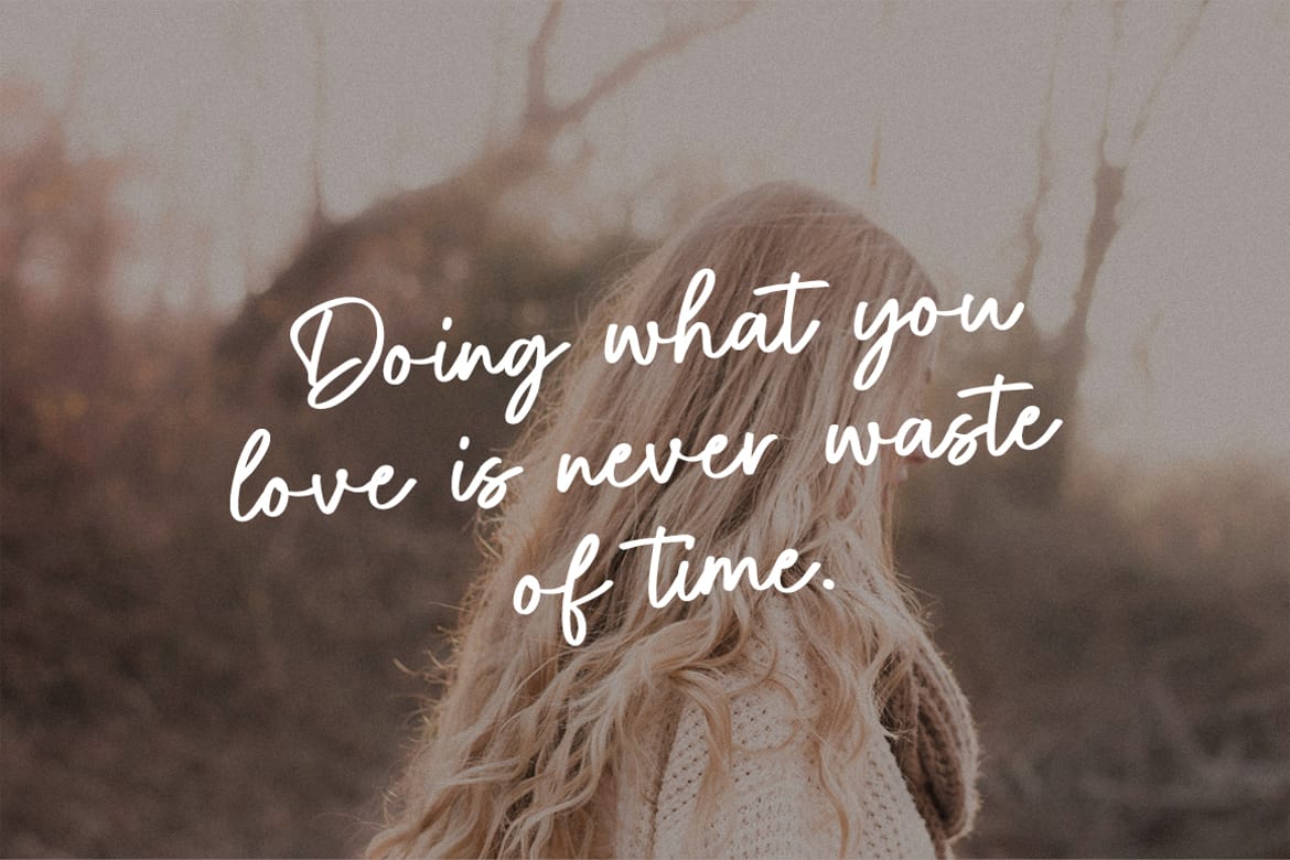 Bleury Saint  Modern Script Font