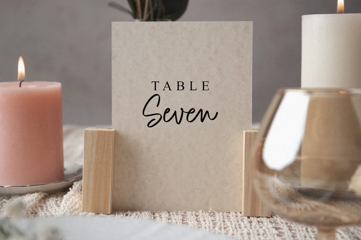 Dellmonte Casual Script Font